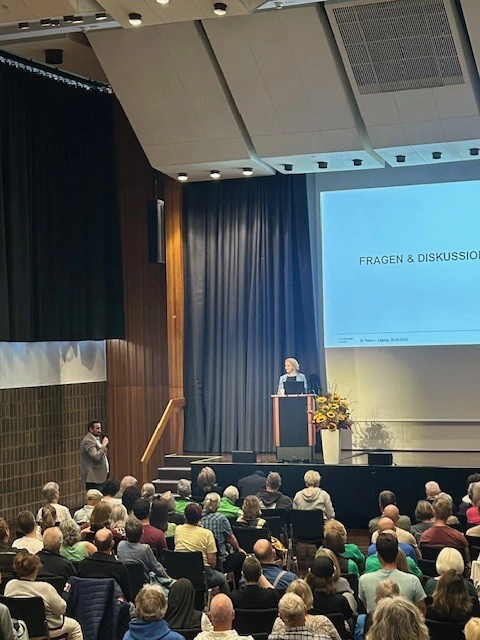 Vorträge auf dem Selbsthilfe-Tag 2025 in der Kongresshalle in Gießen